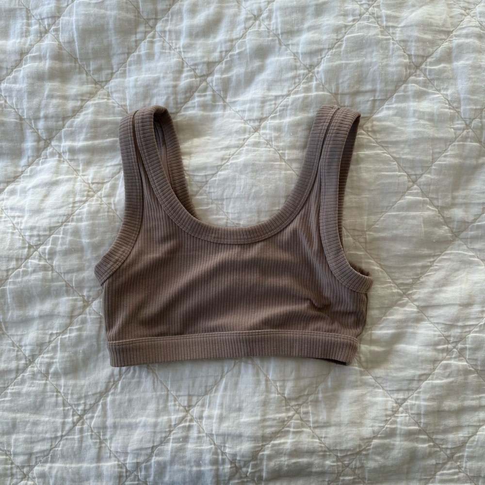 Alo wellness bra, size small